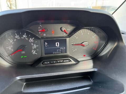 Peugeot Partner BLUEHDI PROFESSIONAL L1 26