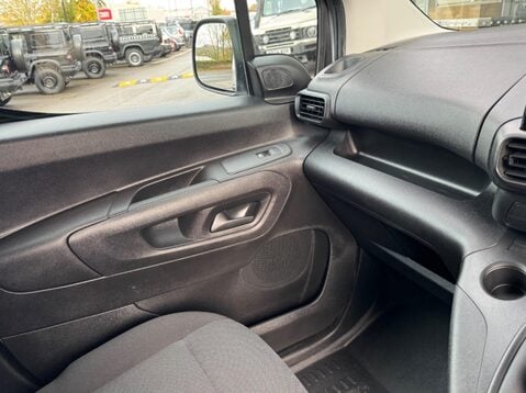 Vauxhall Combo L1H1 2300 PRIME S/S 23