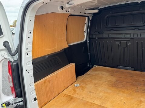 Vauxhall Combo L1H1 2300 PRIME S/S 13