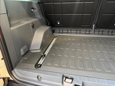 Ineos Grenadier 1924 11