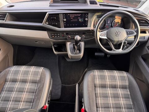 Volkswagen Transporter T32 TDI KOMBI HIGHLINE 4MOTION 42