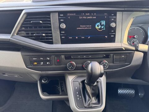 Volkswagen Transporter T32 TDI KOMBI HIGHLINE 4MOTION 52