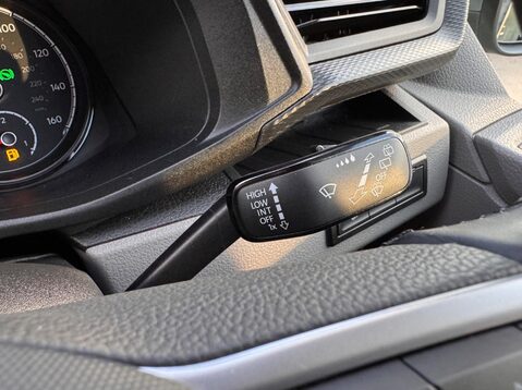 Volkswagen Transporter T32 TDI KOMBI HIGHLINE 4MOTION 34