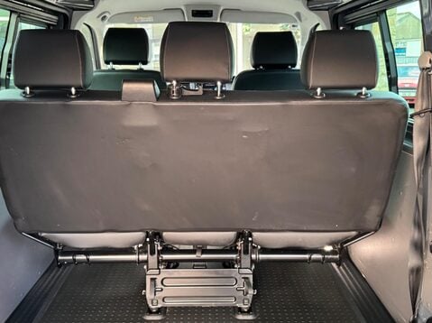 Volkswagen Transporter T32 TDI KOMBI HIGHLINE 4MOTION 75