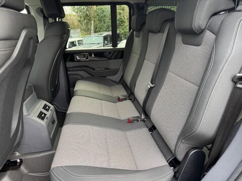 Ineos Grenadier STATION WAGON 33