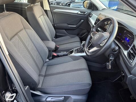 Volkswagen T-Roc LIFE TSI DSG 12