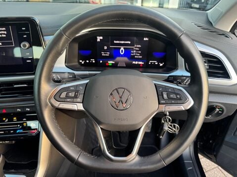 Volkswagen T-Roc LIFE TSI DSG 24