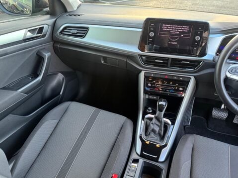 Volkswagen T-Roc LIFE TSI DSG 15