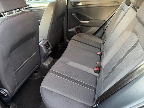 Volkswagen T-Roc LIFE TSI DSG 30