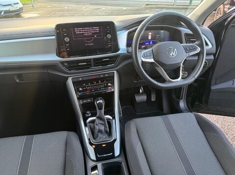 Volkswagen T-Roc LIFE TSI DSG 16