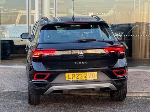 Volkswagen T-Roc LIFE TSI DSG 6