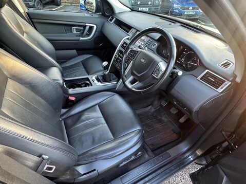 Land Rover Discovery Sport TD4 HSE 9