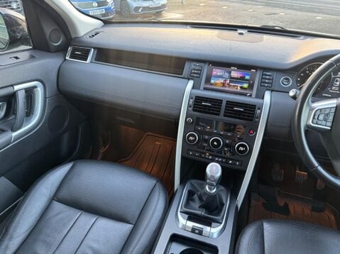 Land Rover Discovery Sport TD4 HSE 16