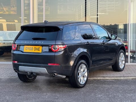 Land Rover Discovery Sport TD4 HSE 5