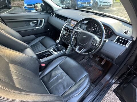 Land Rover Discovery Sport TD4 HSE 10