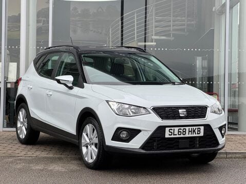 SEAT Arona TSI SE TECHNOLOGY 1