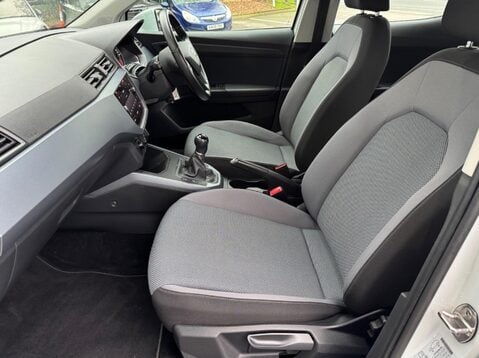 SEAT Arona TSI SE TECHNOLOGY 27