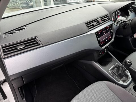 SEAT Arona TSI SE TECHNOLOGY 23