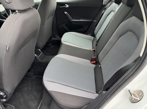 SEAT Arona TSI SE TECHNOLOGY 32