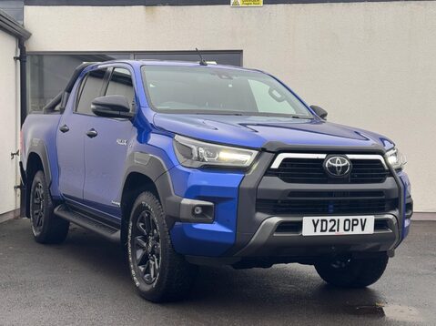 Toyota Hilux INVINCIBLE X 4WD D-4D DCB 10