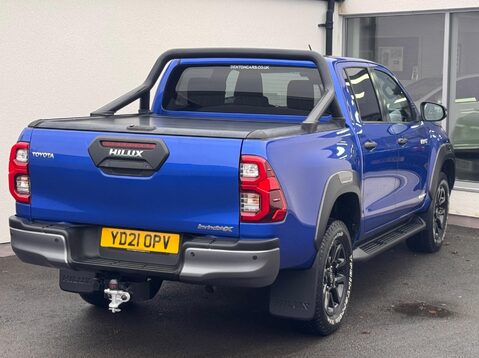 Toyota Hilux INVINCIBLE X 4WD D-4D DCB 29