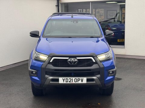 Toyota Hilux INVINCIBLE X 4WD D-4D DCB 3