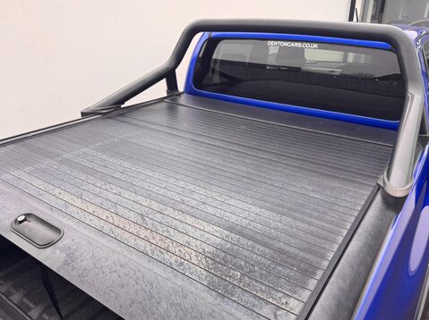 Toyota Hilux INVINCIBLE X 4WD D-4D DCB 86