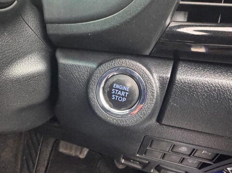 Toyota Hilux INVINCIBLE X 4WD D-4D DCB 44