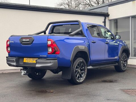 Toyota Hilux INVINCIBLE X 4WD D-4D DCB 30