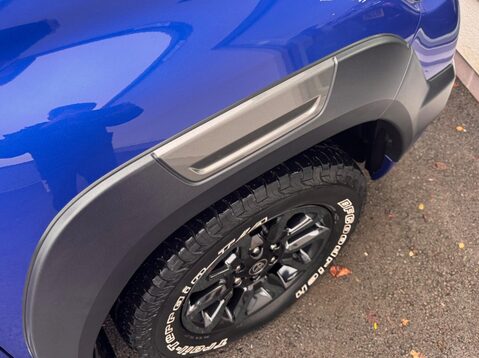 Toyota Hilux INVINCIBLE X 4WD D-4D DCB 94