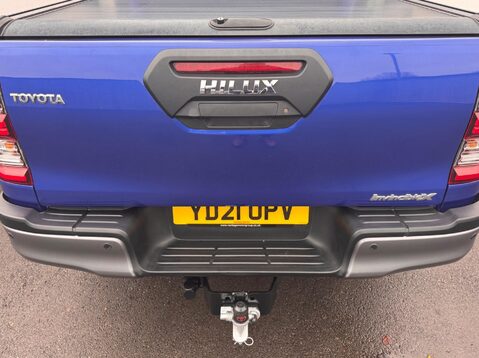 Toyota Hilux INVINCIBLE X 4WD D-4D DCB 20