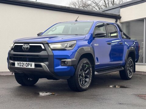 Toyota Hilux INVINCIBLE X 4WD D-4D DCB 14