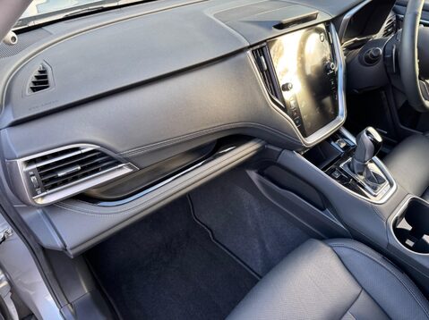 Subaru Outback TOURING 25