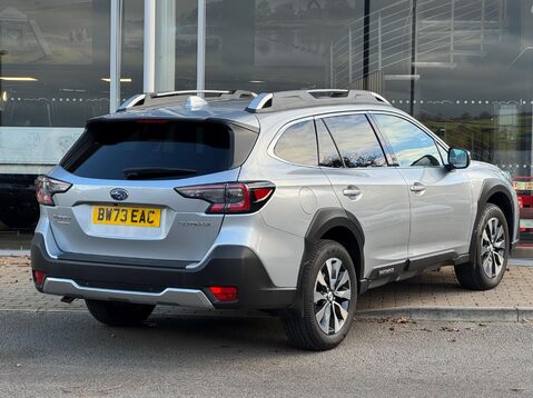 Subaru Outback TOURING 8