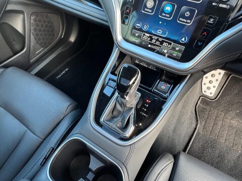 Subaru Outback TOURING 34