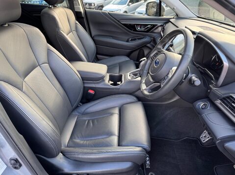 Subaru Outback TOURING 14