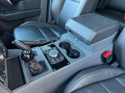 Ineos Grenadier FIELDMASTER EDITION 35