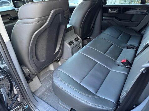 Ineos Grenadier FIELDMASTER EDITION 37