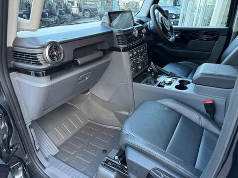 Ineos Grenadier FIELDMASTER EDITION 31