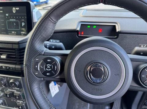 Ineos Grenadier FIELDMASTER EDITION 28