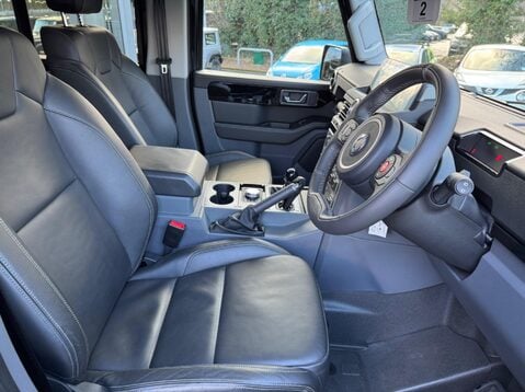 Ineos Grenadier FIELDMASTER EDITION 16