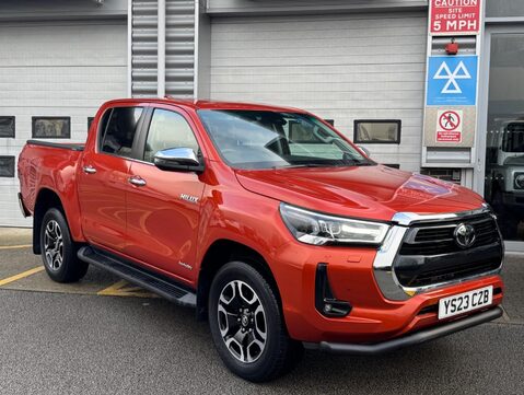 Toyota Hilux INVINCIBLE 4WD D-4D DCB