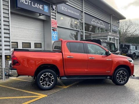 Toyota Hilux INVINCIBLE 4WD D-4D DCB 3