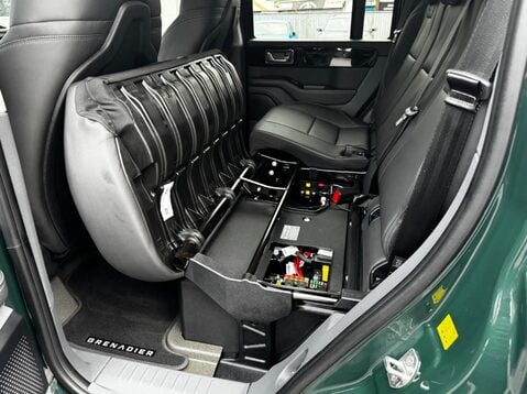 Ineos Grenadier FIELDMASTER EDITION 47