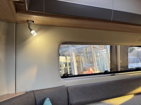 Auto-Trail V-Line 635 35 C/C MULTIJET II 17