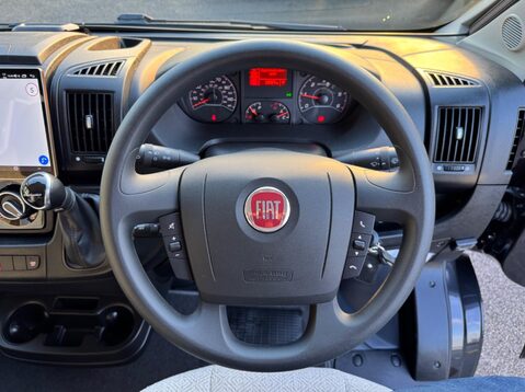 Auto-Trail V-Line 635 35 C/C MULTIJET II 70