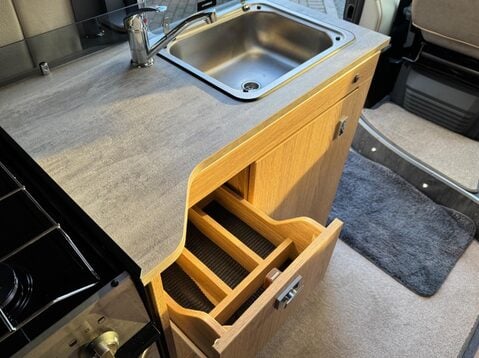 Auto-Trail V-Line 635 35 C/C MULTIJET II 44