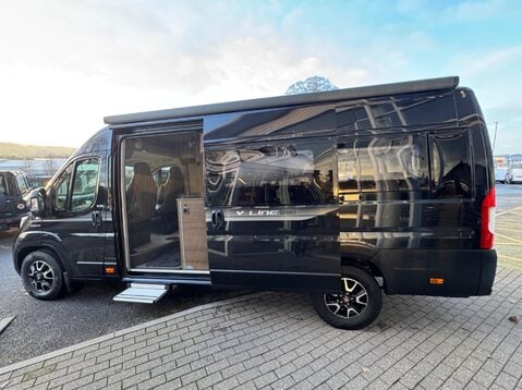 Auto-Trail V-Line 635 35 C/C MULTIJET II 7