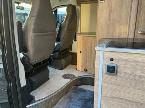 Auto-Trail V-Line 635 35 C/C MULTIJET II 54