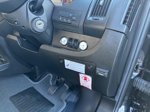 Auto-Trail V-Line 635 35 C/C MULTIJET II 71